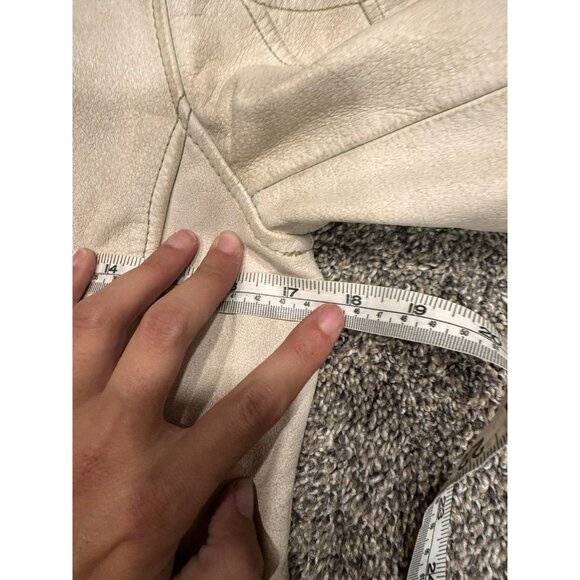 Danier Ladies White Motorcycle Leather Jacket XS Distressed - Picture 6 of 7